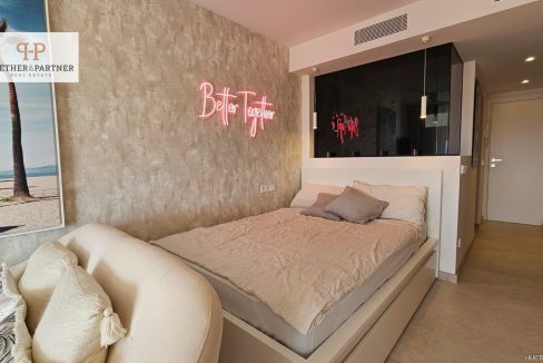 Wohn-und Schlafzimmer