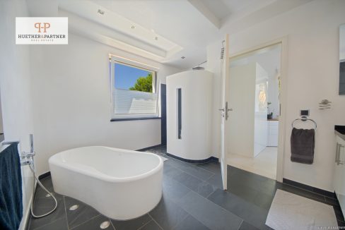 Elegantes Badezimmer