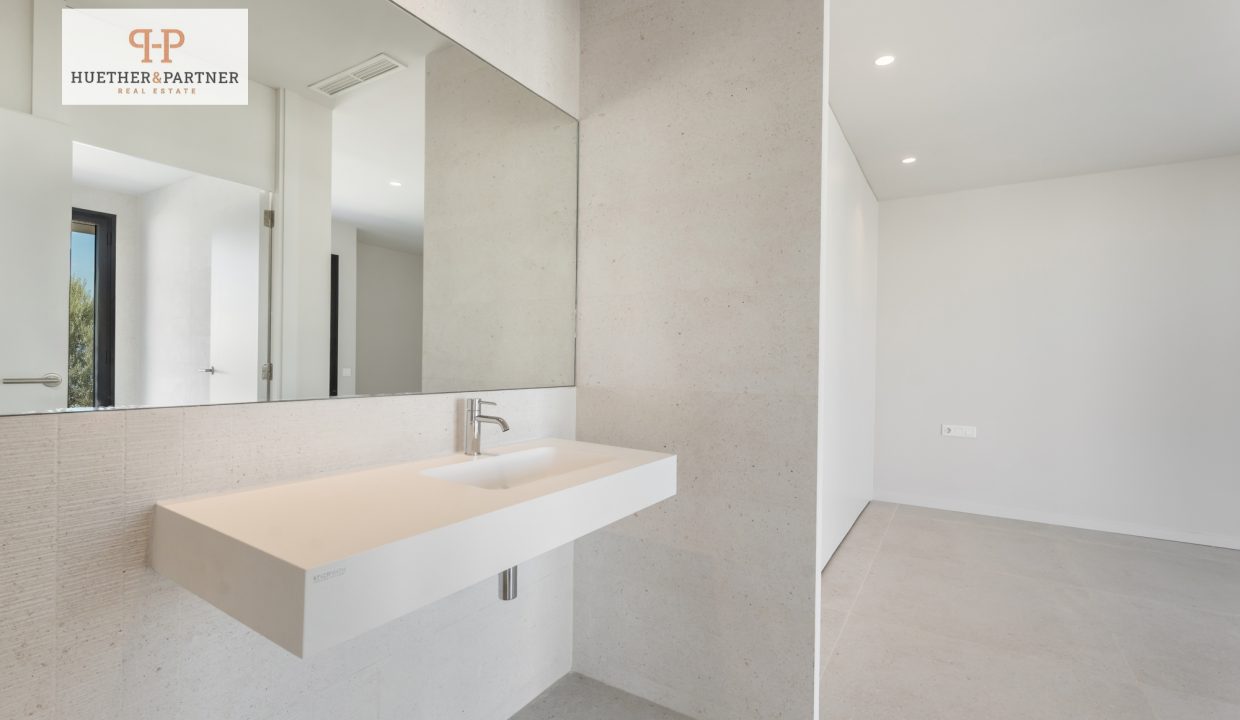 6a32cb15-dfff-424d-baed-86c47b84a32d