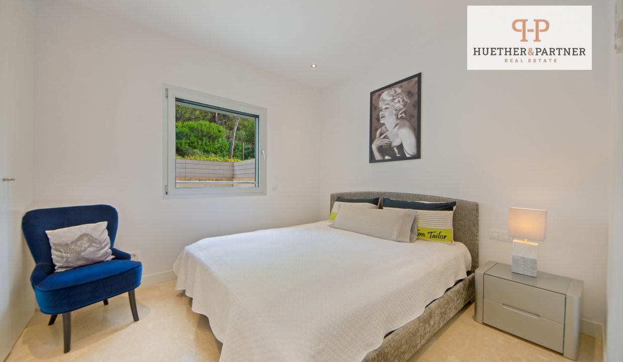 a6f236aa-944f-4209-8a8d-8f9a4eccad4e