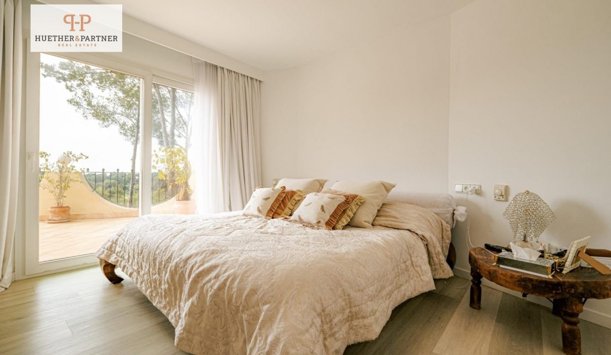 ab0d27a3-5404-4aab-8328-797f4c15ff5f