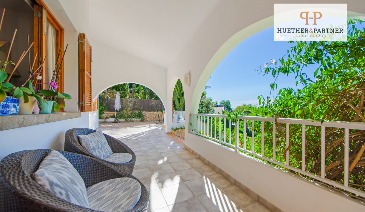 dd6096a3-a08e-4b58-b9b0-582a251dd921