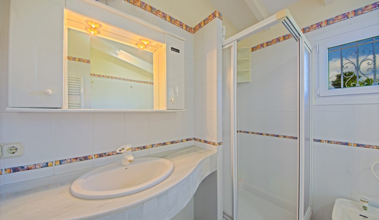 46e2b816-cbde-4078-96cc-6816d797e29f