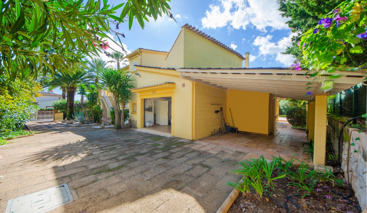 8b222cb5-cad7-46fd-a869-583c25b6569c