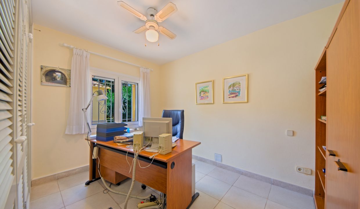 cce22b86-9bb4-435e-b204-a49686678f61