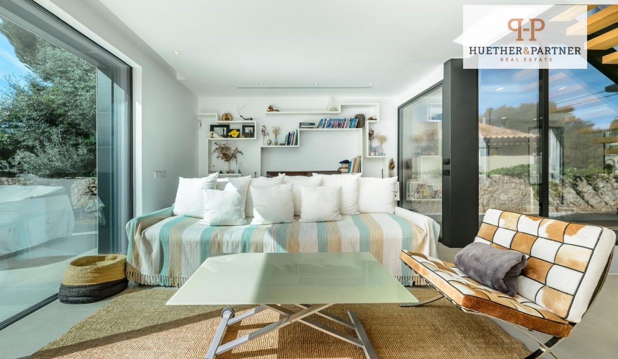 3c60f34a-5933-4333-ac8a-83c260741b6a