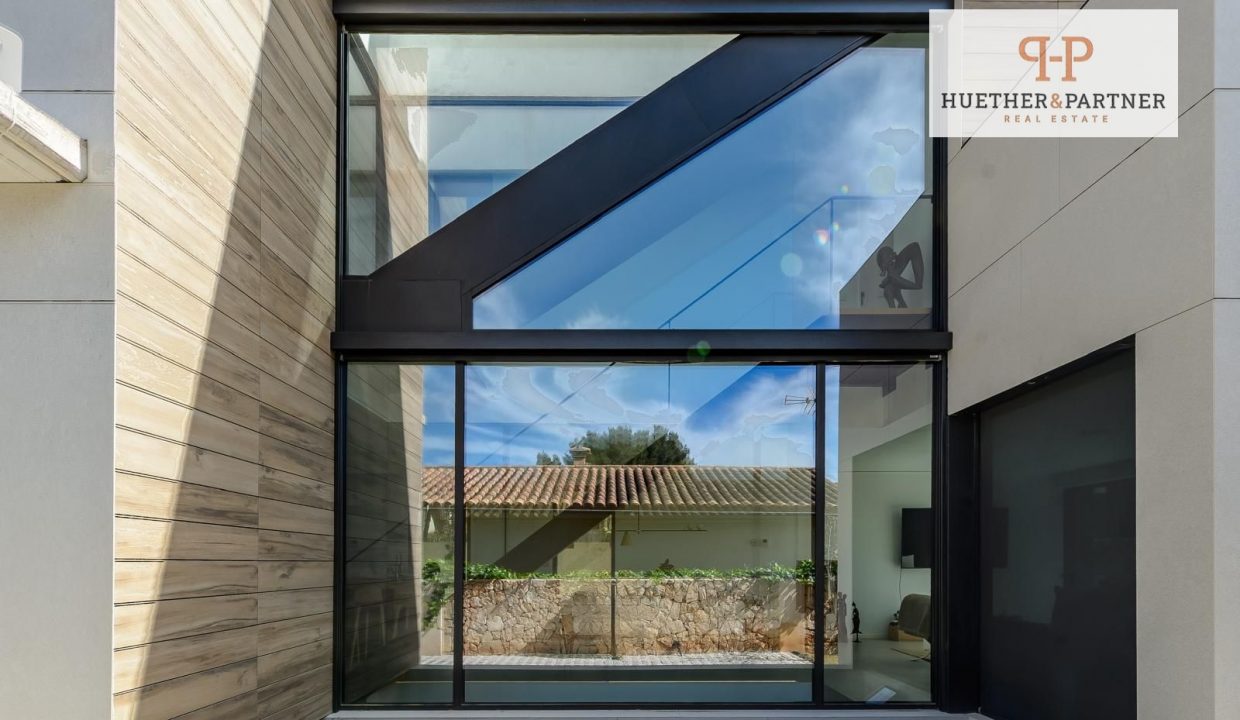 f5d957e9-fe48-4f9f-b936-95c1aeb2efbe