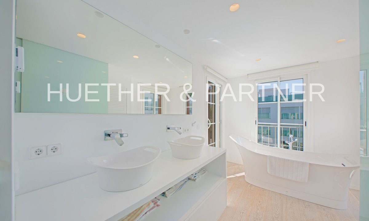 Badezimmer Schlafzimmer 1