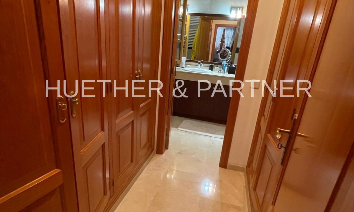 begehbarer Kleiderschrank