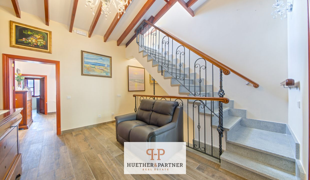 Treppe zur Dachterrasse