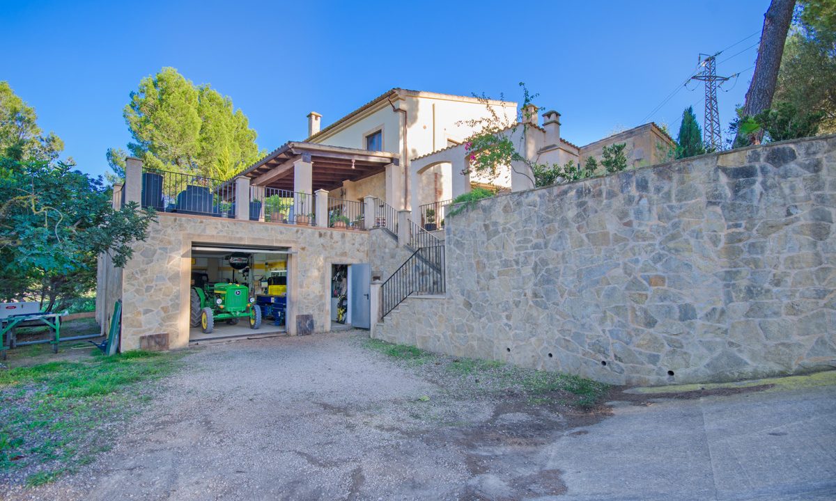 Garage